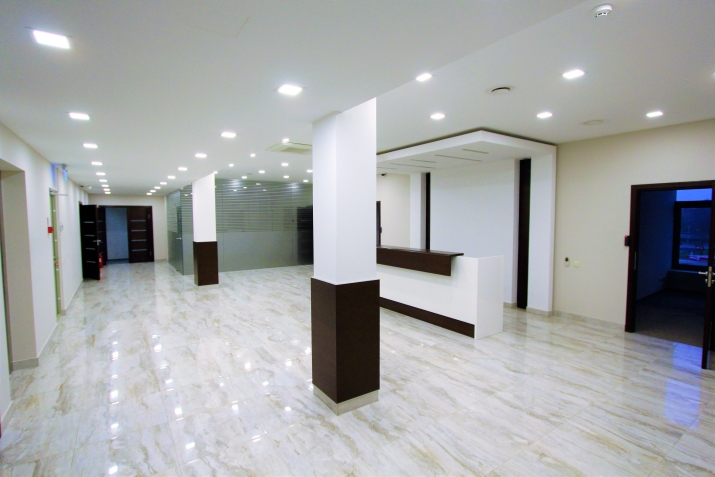 Sludinājumi. Iznomā biroja telpas Duntes ielā 15a.  + 5. stāvs. + Platība sastāv no recepcijas, trīs Cena: 5210 EUR/mēn Foto #2