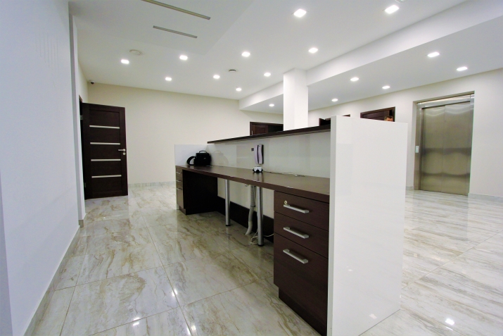 Sludinājumi. Iznomā biroja telpas Duntes ielā 15a.  + 5. stāvs. + Platība sastāv no recepcijas, trīs Cena: 5210 EUR/mēn Foto #3