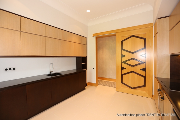 Sludinājumi. Pārdošanā  ekskluzīvi apartamenti ar terasi, prestižāka Jūrmalas projektā Villa Lido. Plānojums: Cena: 695000 EUR Foto #2