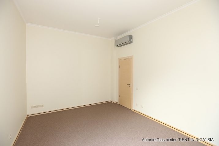 Sludinājumi. Tiek piedāvāti 3. ist. apartamenti jaunajā projektā Jūrmalas Rezidence. Cenā ietilpst pazemes Cena: 230000 EUR Foto #9