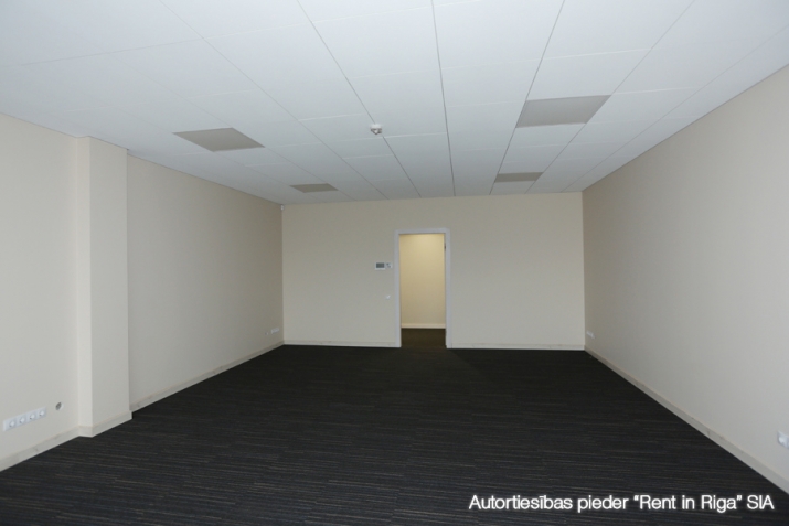 Sludinājumi. Svaigs birojs industriālajā parkā.  Fiksēta nomas maksa (iekļauta apkure, elektrība, Cena: 450 EUR/mēn Foto #5