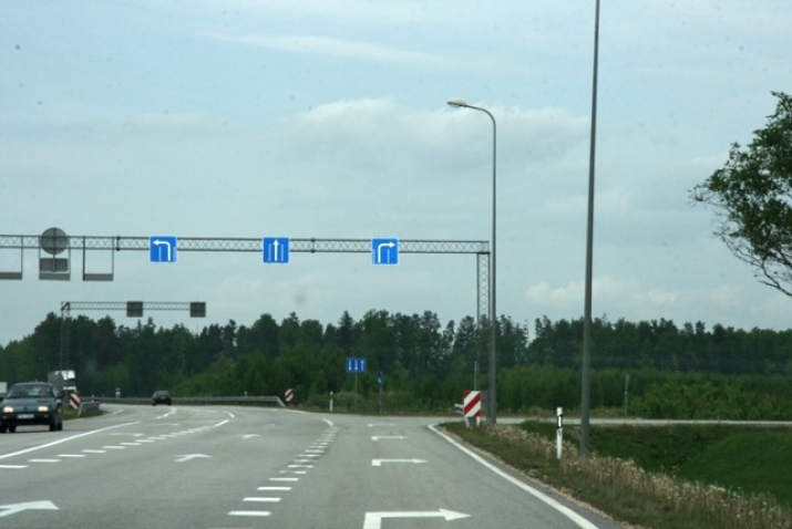 Sludinājumi. Pārdod 8.35 ha zemi rūpnieciskās apbūves teritorijā (R2).  Īpašums atrodas Bauskas raj.- Iecavas Cena: 710000 EUR Foto #3