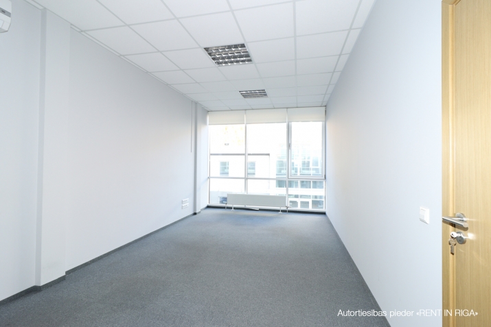 Sludinājumi. Birojs t/c \'Spice\' rajonā, jaunā biroju ēkā.  + 2. stāvs.  + Platība sastāv no atvērta tipa telpas, Cena: 2500 EUR/mēn Foto #8