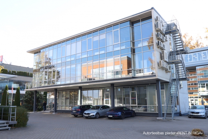 Sludinājumi. Birojs t/c \'Spice\' rajonā, jaunā biroju ēkā.  + 2. stāvs.  + Platība sastāv no atvērta tipa telpas, Cena: 2500 EUR/mēn Foto #1