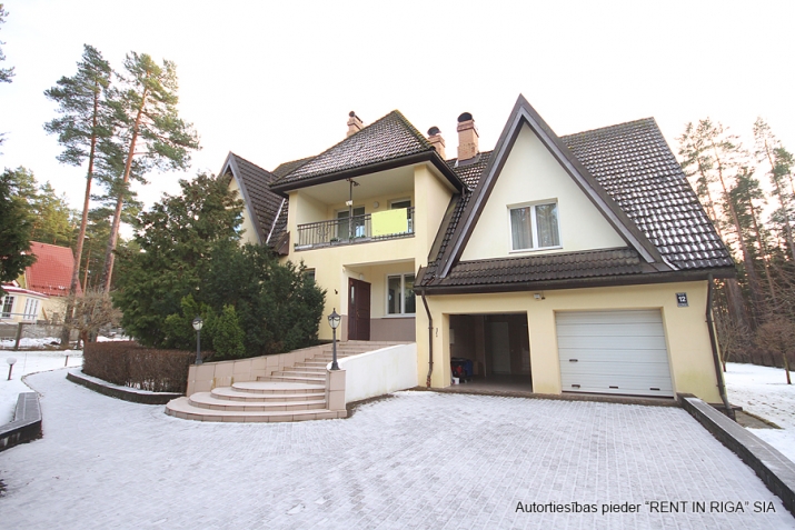 Sludinājumi. Piedāvājam iegādāties māju klusā un skaistā vietā Priedkalnē, 70 metru attālumā no Liela Baltezerā. Cena: 550000 EUR Foto #2