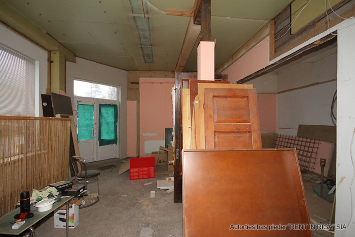 Объявление. Сдается коммерческое помещение с отдельным входом с угла улиц Турайдас и Кемеру в историческом Цена: 600 EUR/мес. Foto #3