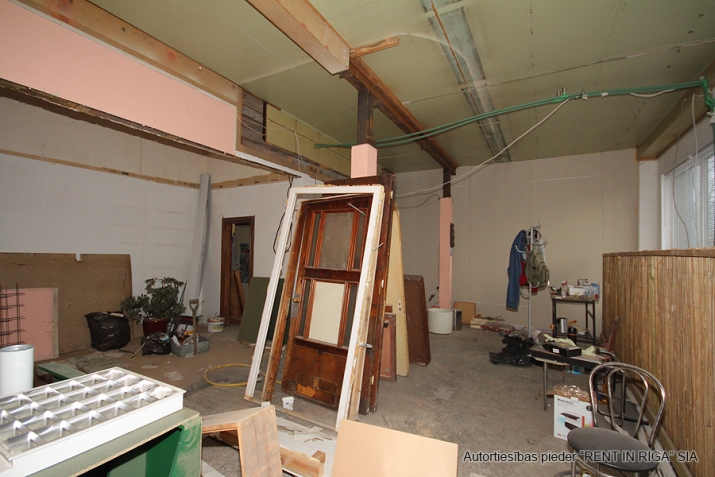 Объявление. Сдается коммерческое помещение с отдельным входом с угла улиц Турайдас и Кемеру в историческом Цена: 600 EUR/мес. Foto #5