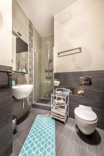 Sludinājumi. Augstas kvalitātes dzīvoklis Vecrīgas sirdī ar skatu uz Līvu laukumu.  Kapitāli Cena: 450000 EUR Foto #6