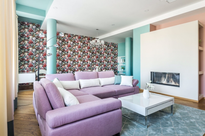 Sludinājumi. Augstas kvalitātes dzīvoklis Vecrīgas sirdī ar skatu uz Līvu laukumu.  Kapitāli Cena: 450000 EUR Foto #2