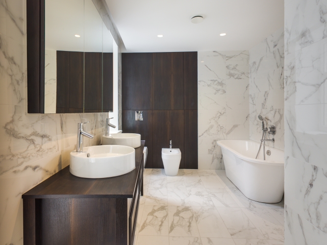 Sludinājumi. Rīgas centra Berga Bazāra rajonā pārdod 3-istabu dzīvokli ar ekskluzīvu remontu, kurā neviens vēl Cena: 398000 EUR Foto #6