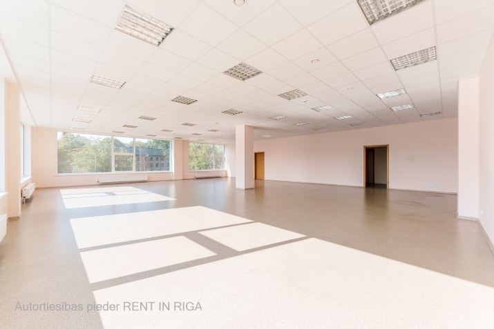 Объявление. Новый проект в соседней Пардаугаве.  Сдается офисное помещение на втором этаже здания. Помещение Цена: 1035 EUR/мес. Foto #1