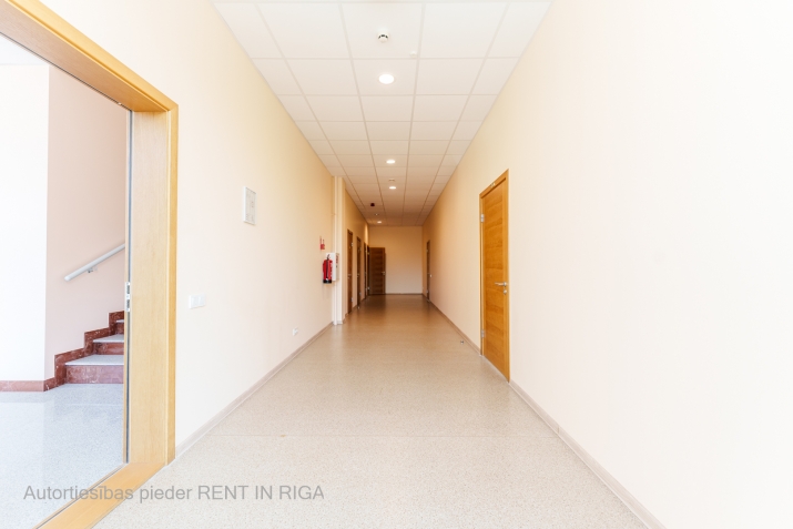 Объявление. Новый проект в соседней Пардаугаве.  Сдается офисное помещение на втором этаже здания. Помещение Цена: 1035 EUR/мес. Foto #5