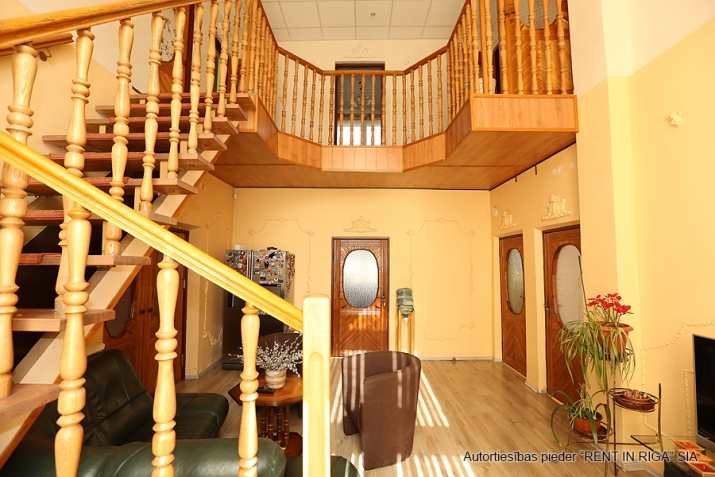 Объявление. Property for sale - a plot of land with an area of 6398 m2, on which 2 connected buildings are Цена: 435000 EUR Foto #4