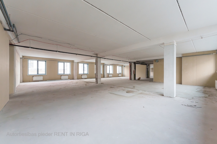 Sludinājumi. Kvalitatīvs birojs. Gala apdare tiek pabeigta atbilstoši nomnieka vēlmēm.  + Platība sastāv no Cena: 10000 EUR/mēn Foto #5