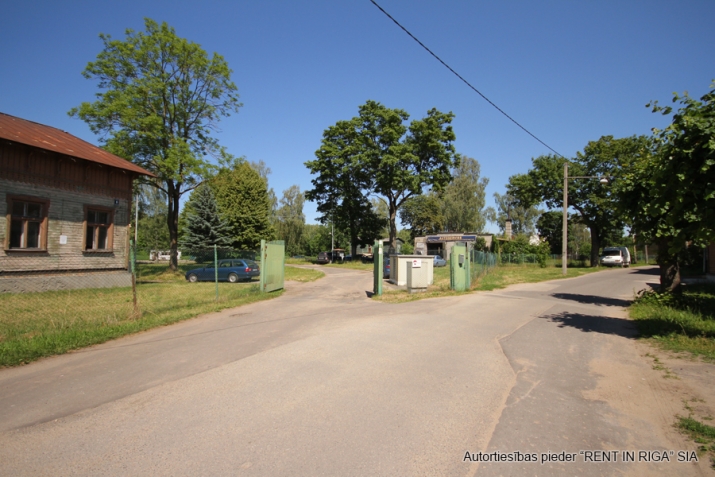Объявление. Место для водного транспорта (яхт-клуб).  Собственность состоит из 6 участков земли. У них Цена: 800000 EUR Foto #2