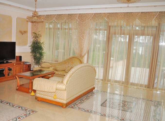 Sludinājumi. Ekskluzīvs namīpašums  atrodas Baltezera ezera krastā - gleznainā vietā! Māja ir 607 kv.m. Zemes Cena: 1.3e+06 EUR Foto #7