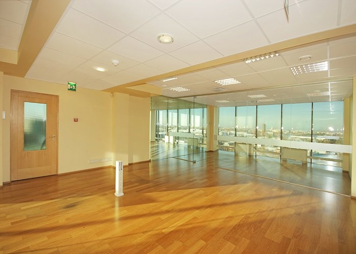 Sludinājumi. Birojs \'Valdo\' biznesa centrā.  Telpas atrodas ēkas 8. stāvā un sastāv no 7 telpām.  Telpas Cena: 2970 EUR/mēn Foto #4