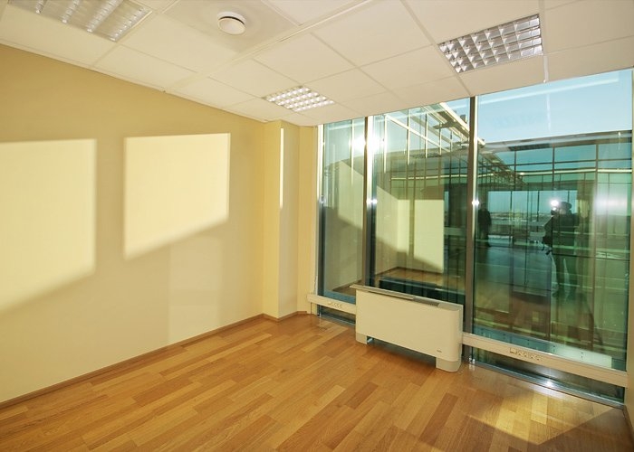 Sludinājumi. Birojs \'Valdo\' biznesa centrā.  Telpas atrodas ēkas 8. stāvā un sastāv no 7 telpām.  Telpas Cena: 2970 EUR/mēn Foto #8