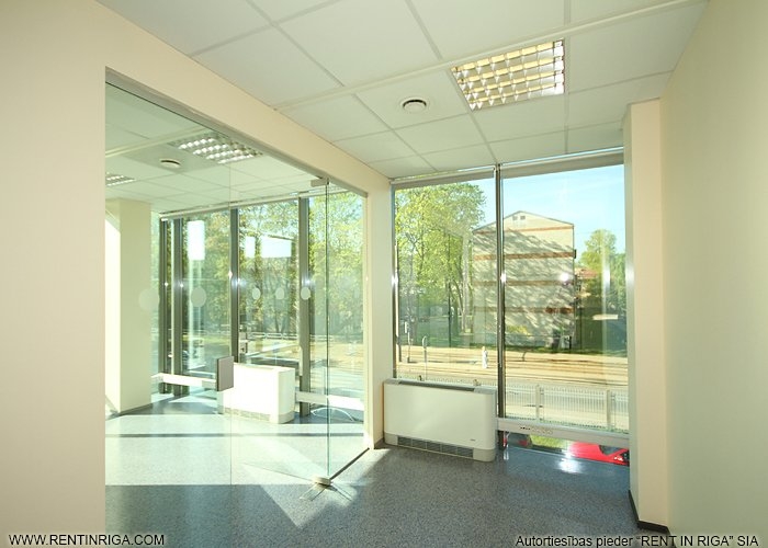 Sludinājumi. Iznomā biroju \'Valdo\' biznesa centrā Pārdaugavā.   + 5. stāvs; + Platība sastāv no atvērtas telpas, Cena: 836 EUR/mēn Foto #4