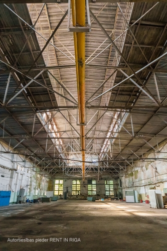 Sludinājumi. Ražotnes komplekss ostas tuvumā.  Gar teritoriju ved dzelzceļa pievads, kuru iespējams izmantot.  Cena: 1.99e+06 EUR Foto #6