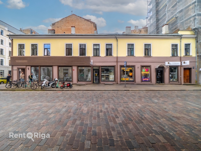 Sludinājumi. Tiek pārdots namīpašums ļoti labā atrašanās vietā - Rīgas centrā, Blaumaņa un Tērbatas ielu Cena: 3.4e+06 EUR Foto #4