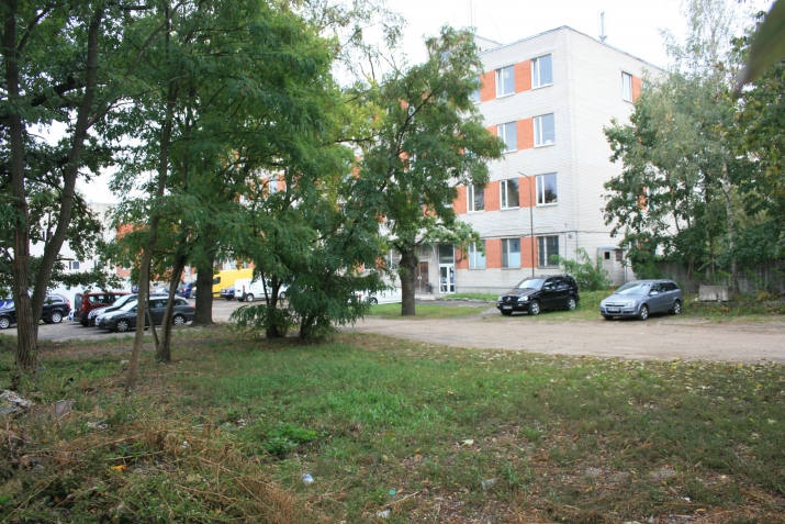 Sludinājumi. Zeme ar iespēju attīstīt projektu piecu stāvu mājai.  + Projekts 5-stāvu mājai 2007. gada. Termiņš Cena: 110000 EUR Foto #9