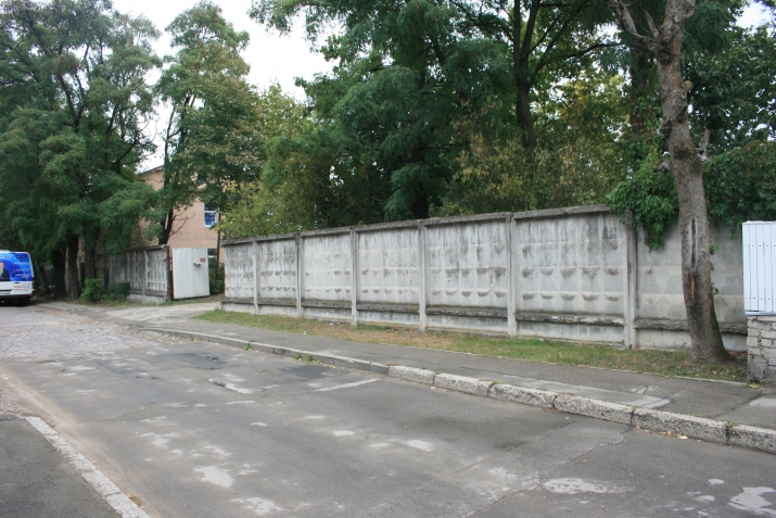 Sludinājumi. Zeme ar iespēju attīstīt projektu piecu stāvu mājai.  + Projekts 5-stāvu mājai 2007. gada. Termiņš Cena: 110000 EUR Foto #7