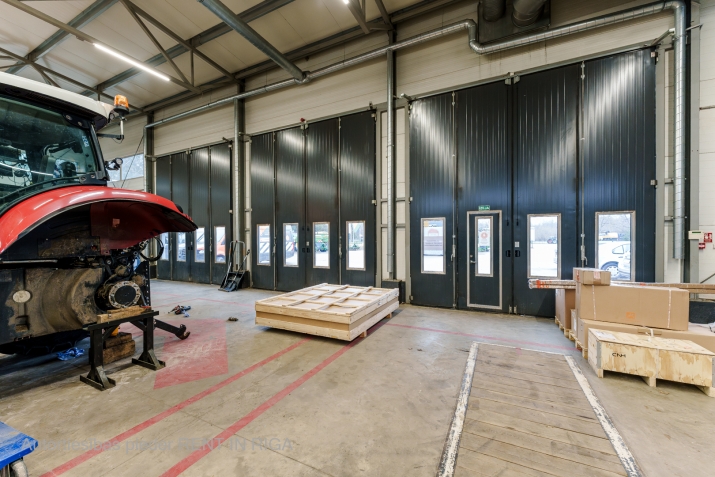 Sludinājumi. Multifunkcionāls komplekss izcilā stāvoklī.  Komplekss sastāv no sekojošām platībām:  * Apsildāmas Cena: 1.8e+06 EUR Foto #5