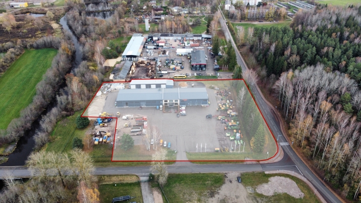 Sludinājumi. Multifunkcionāls komplekss izcilā stāvoklī.  Komplekss sastāv no sekojošām platībām:  * Apsildāmas Cena: 1.8e+06 EUR Foto #1