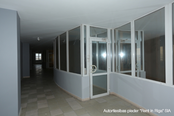 Sludinājumi. Svaigs birojs industriālajā parkā.  Fiksēta nomas maksa (iekļauta apkure, elektrība, Cena: 395 EUR/mēn Foto #3