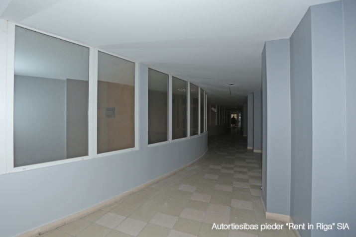 Sludinājumi. Svaigs birojs industriālajā parkā.  Fiksēta nomas maksa (iekļauta apkure, elektrība, Cena: 395 EUR/mēn Foto #4