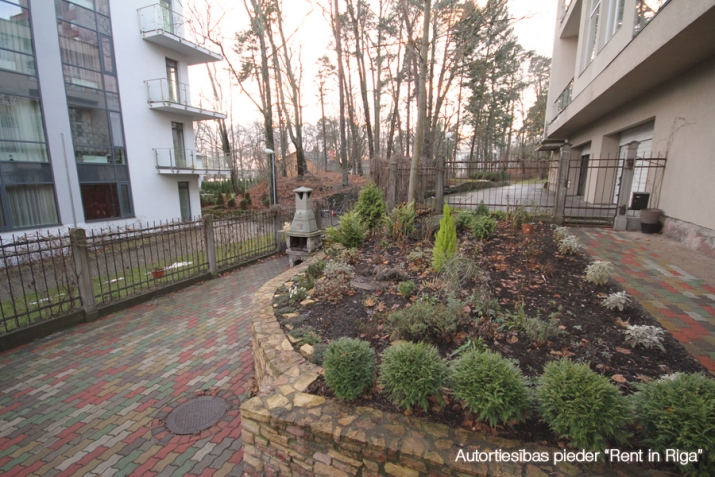 Sludinājumi. Moderns dzīvoklis projektā \'Rakstnieku Nams\', Dubultos, kāpu zonā. Klusa, mierīga apkārtne, svaigs Cena: 830000 EUR Foto #6