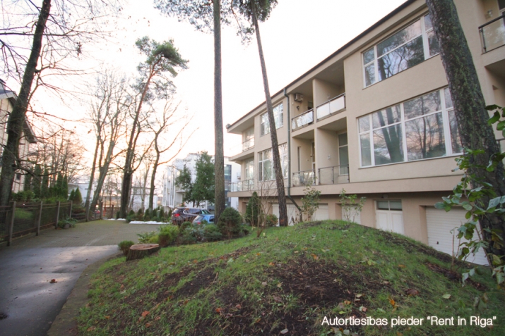 Sludinājumi. Moderns dzīvoklis projektā \'Rakstnieku Nams\', Dubultos, kāpu zonā. Klusa, mierīga apkārtne, svaigs Cena: 830000 EUR Foto #4