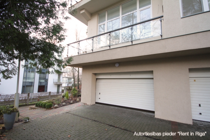 Sludinājumi. Moderns dzīvoklis projektā \'Rakstnieku Nams\', Dubultos, kāpu zonā. Klusa, mierīga apkārtne, svaigs Cena: 830000 EUR Foto #2