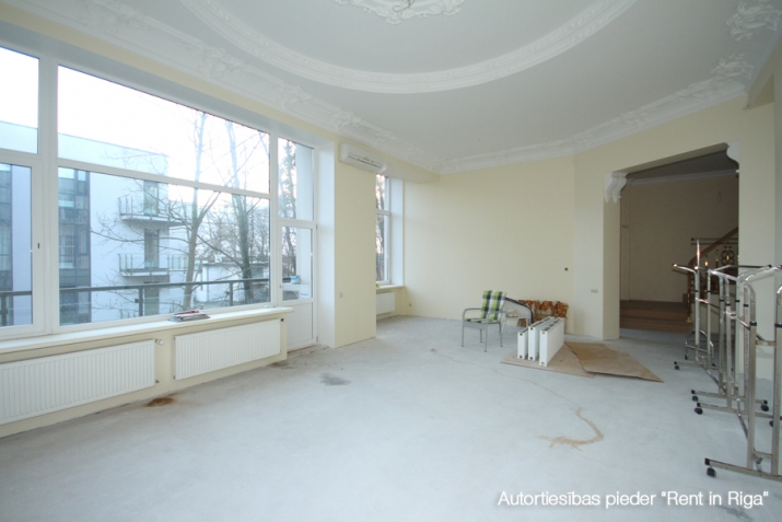 Sludinājumi. Moderns dzīvoklis projektā \'Rakstnieku Nams\', Dubultos, kāpu zonā. Klusa, mierīga apkārtne, svaigs Cena: 830000 EUR Foto #7