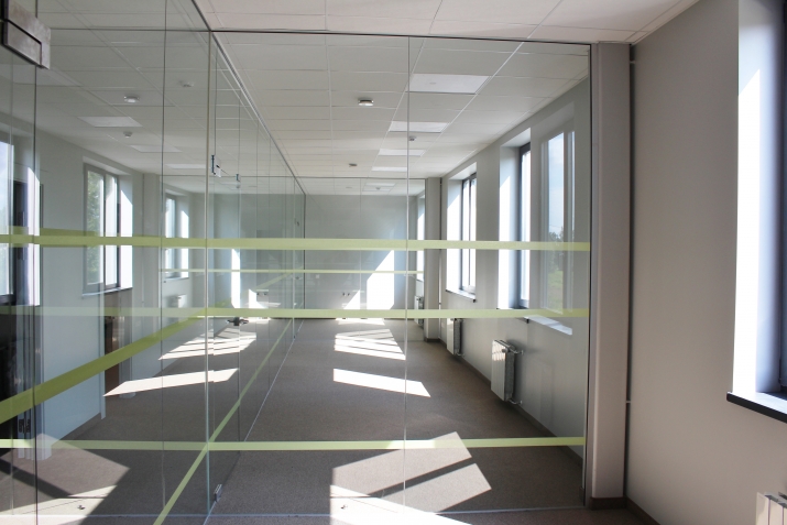 Sludinājumi. Energoefektīvs, kvalitatīvs un moderns birojs pie Ulmaņa gatves.  Lokācija: pavisam blakus Rīgas Cena: 2400 EUR/mēn Foto #4