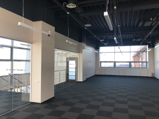 Объявление. Birojs Pļavniekos, renovētā ēkā.  + Divstāvīgs birojs- 4. un 5. stāvs. + 4. stāvā priekštelpa, 5. Цена: 1920 EUR/мес. Foto #2