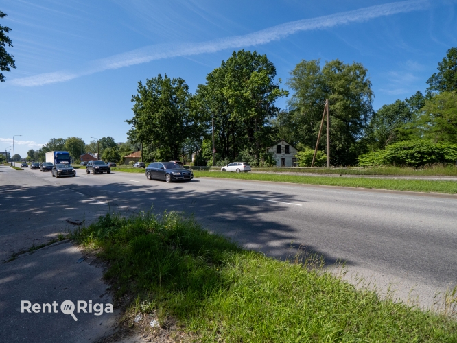 Sludinājumi. Zeme K. Ulmaņa gatves malā ar potenciālu piebrauktuvi no K. Ulmaņa gatves. Adrese  Paltmales iela 4 Cena: 390000 EUR Foto #2