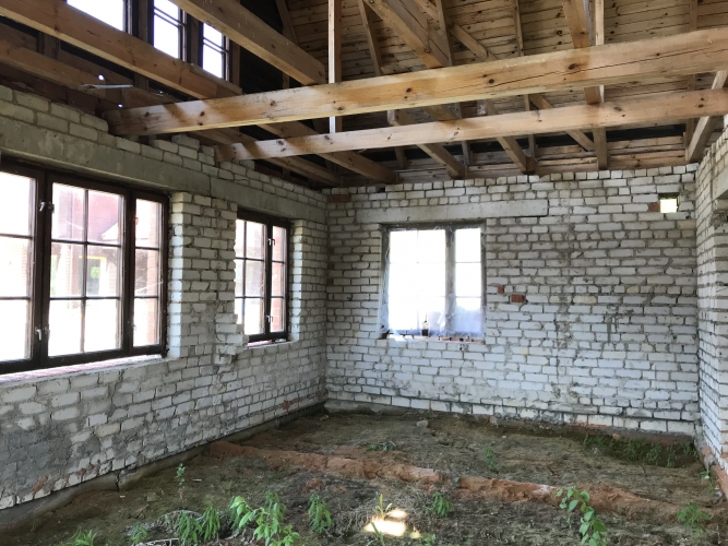 Sludinājumi. Pārdod jaunbūvi ar melno apdari Tūjā 150m no labiekārtotas pludmales. Ēka ir celta 90-to gadu Cena: 67000 EUR Foto #4