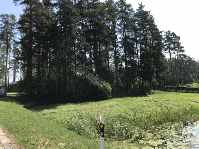 Sludinājumi. Tiek pārdota privātmājas apbūves zeme pasakainā vietā ar visām komunikācijām. Īpašuma ir elektrības Cena: 58000 EUR Foto #3