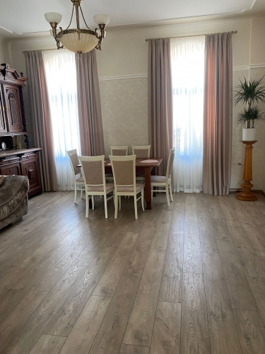 Sludinājumi. Pārdod aristokrātisku jūgendstila dzīvokli Rīgas centrā  Kr. Barona ielā 60  Piedāvājumā īpašs Cena: 175000 EUR Foto #3