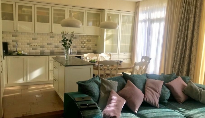 Sludinājumi. Tiek pārdots 4 istabu dzīvoklis ar divām autostāvvietām slēgtā pagalmā (ir iekļautas cenā).  3 Cena: 260000 EUR Foto #1