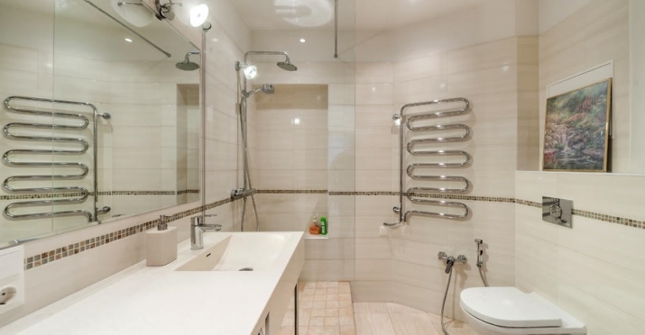 Sludinājumi. Pašā Rīgas centrā klusā vietā tiek izīrēts 3 istabu dzīvoklis ilgtermiņā. Dzīvoklis ir pilnībā Cena: 1100 EUR/mēn Foto #9