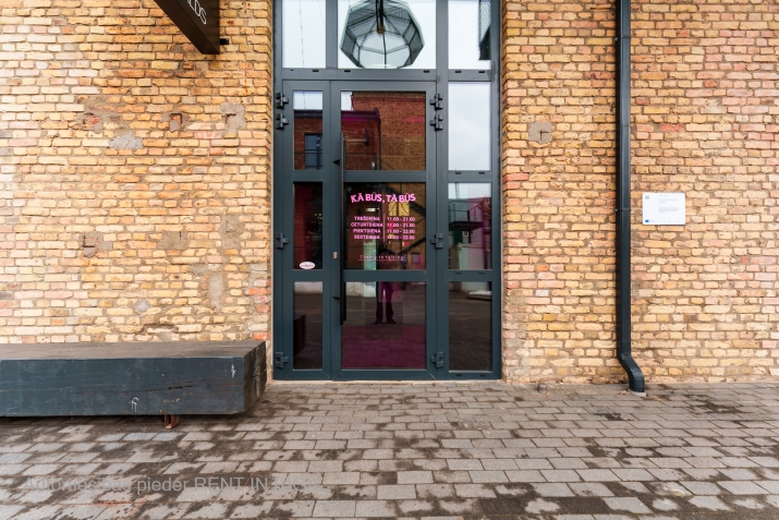 Объявление. Tirdzniecības telpas VEF\'ā. Telpas piemērotas ēdināšanas uzņēmumam.  + 1. stāvs. + Lieli skatlogi Цена: 2100 EUR/мес. Foto #2