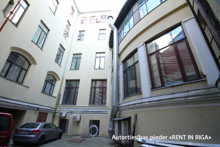 Объявление. Фантастический дом в самом сердце Старой Риги с великолепным видом на Домскую площадь и Домскую Цена: 8.5e+06 EUR Foto #6