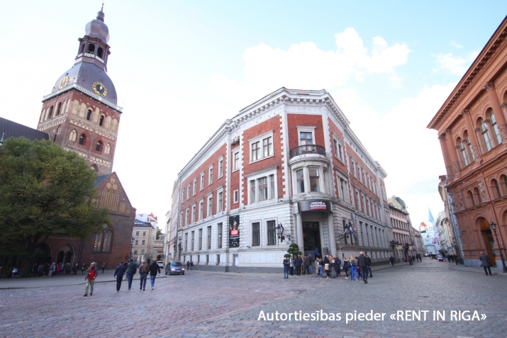 Объявление. Фантастический дом в самом сердце Старой Риги с великолепным видом на Домскую площадь и Домскую Цена: 8.5e+06 EUR Foto #1