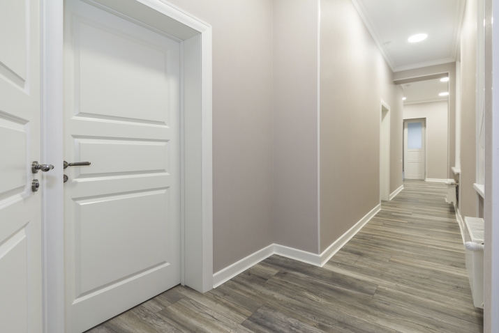 Sludinājumi. Pēc kapitālā remonta pilsētas centrā tiek pidāvāts ekskluzīvs dzīvoklis. Dzīvoklis atrodas 2. Cena: 2000 EUR/mēn Foto #8