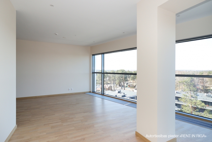 Объявление. Апартаменты с потрясающим понарамным видом и просторной террасой в уникальном проекте в самом Цена: 490000 EUR Foto #3