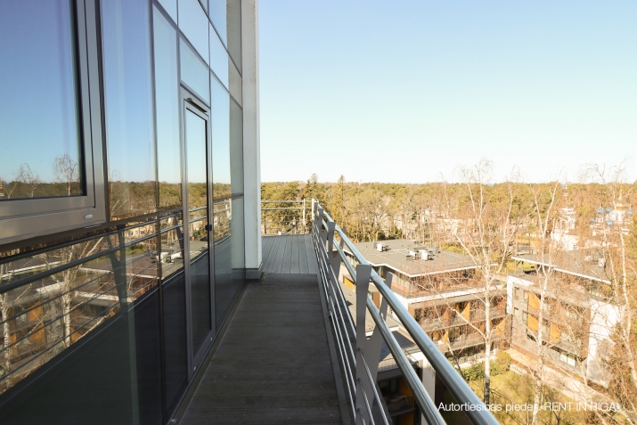 Объявление. Апартаменты с потрясающим понарамным видом и просторной террасой в уникальном проекте в самом Цена: 490000 EUR Foto #5