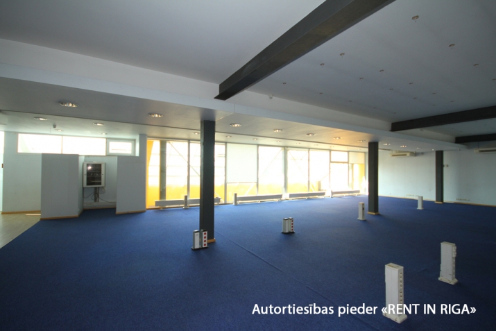 Объявление. Pārdodam jauku, sakoptu namīpašumu ar 2 aderesēm.  Īpašuma sastāvā 2 atsevišķas, bet fiziski Цена: 2.2e+06 EUR Foto #8